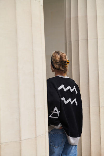 Astro crewneck 11 Aquarius